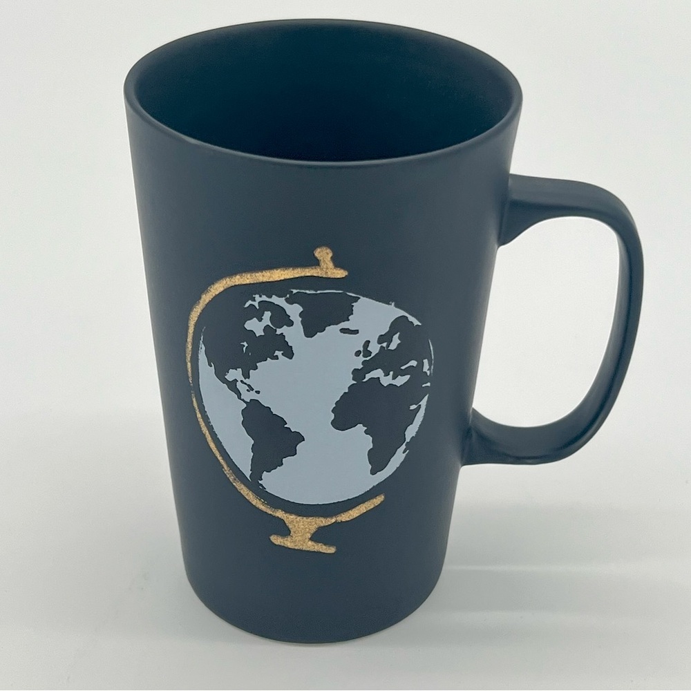 Starbucks 2015 Matte Black Globe Mug –‎ 16oz
